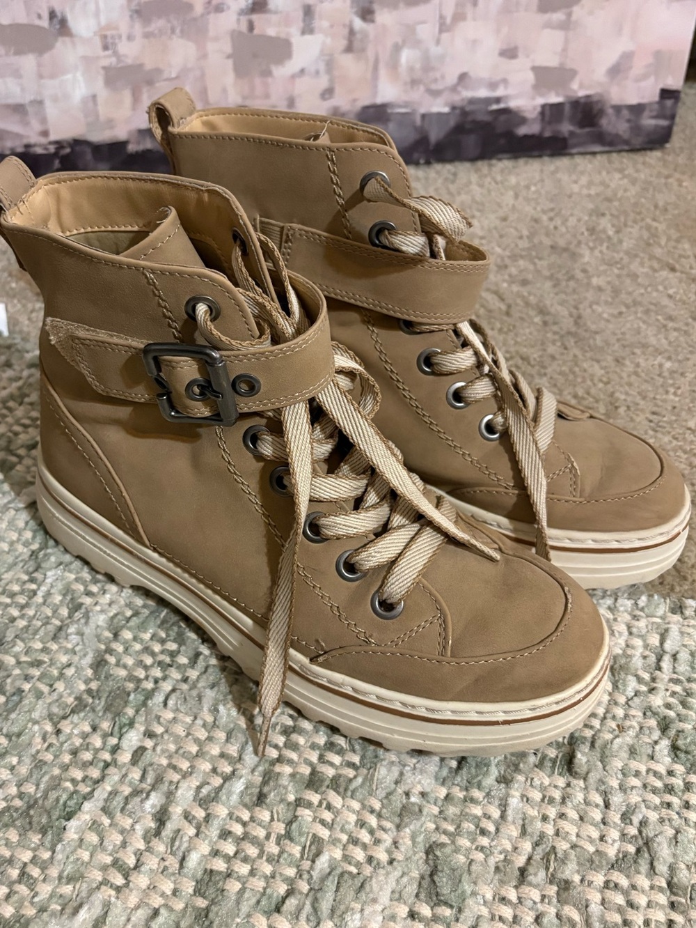 High-top Sneakers